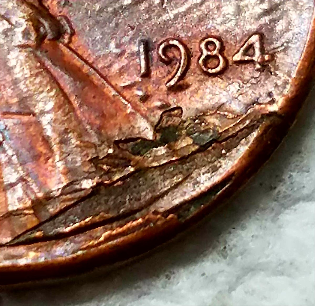 1984-P-Lincoln-Cent-Lamination-Or-De-Lamination-On-Obverse?